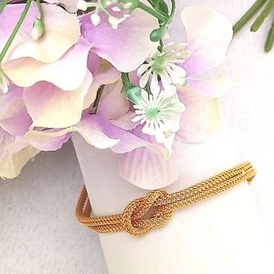 Vtg Knot Bracelet